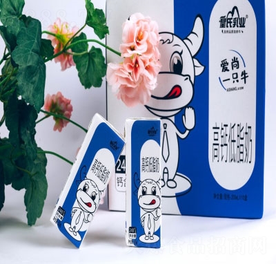 ��ɭ��I(y��)����һֻţ���}��֬��200mlX10