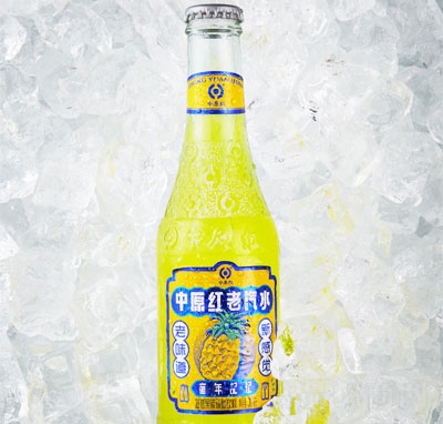 中原紅老汽水菠蘿味碳酸飲料