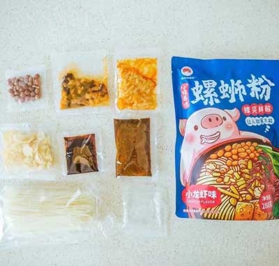 С�i̩��������·��300��С���rζ������ʳʳƷ