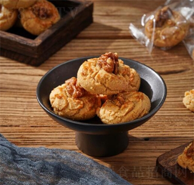 �ӻ������y(t��ng)�ֹ������֠I�B(y��ng)С��ɸ��c